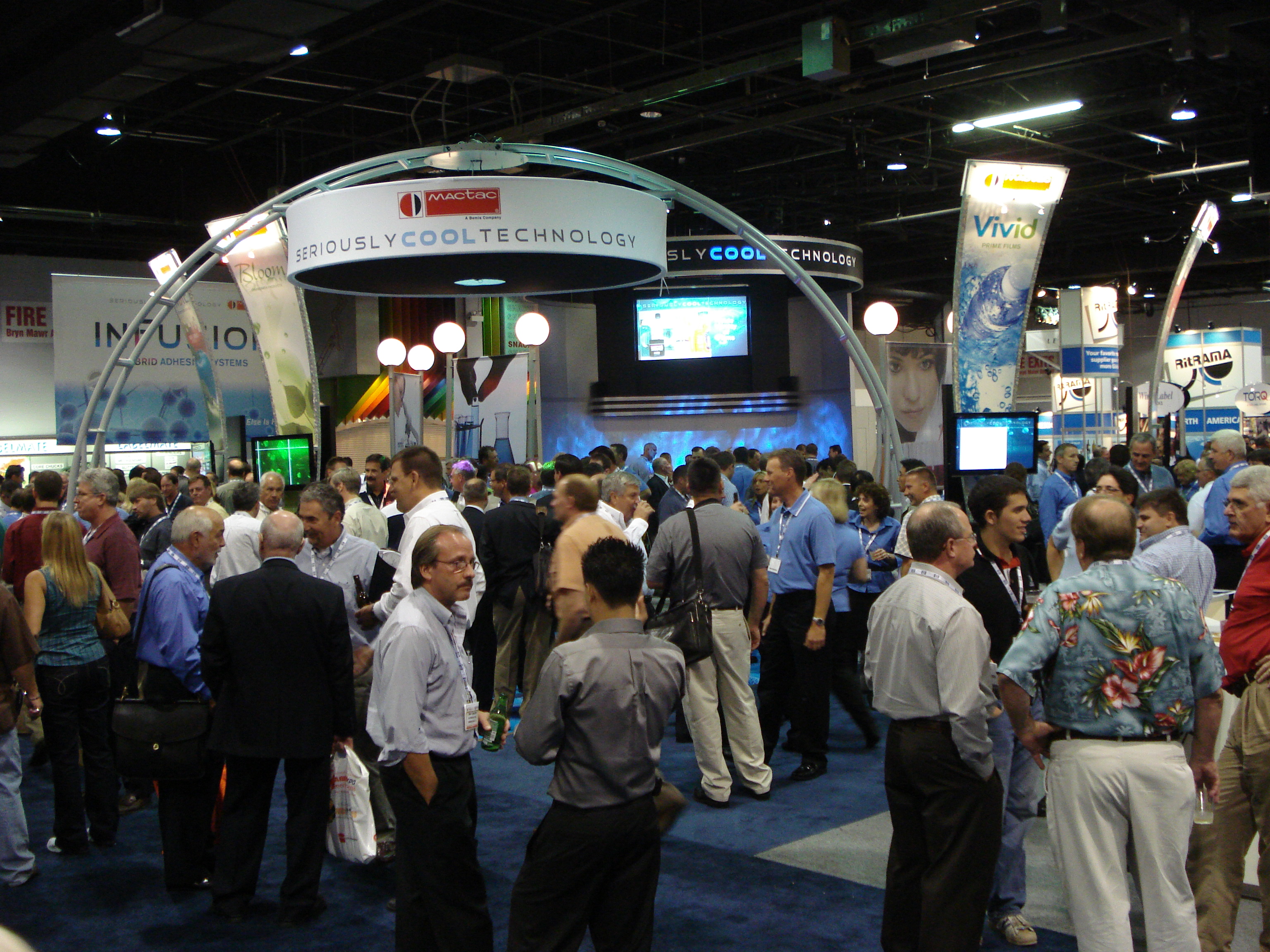 Trade Show Crowd Gatherer Trade Show Crowd Gatherer